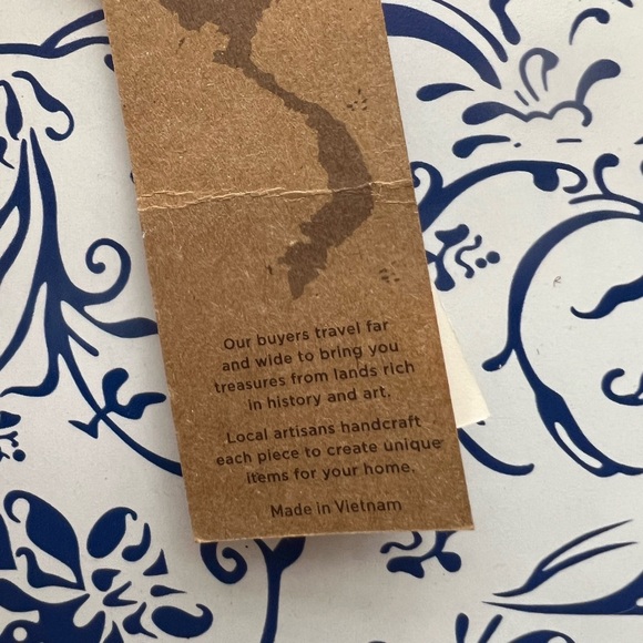 Large Chinoiserie Rattan Serving Tray - Picture 4 of 4